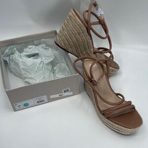 bp Beige Wedge Sandals with Crisscross Straps and Open Toe 82821 Size 9M